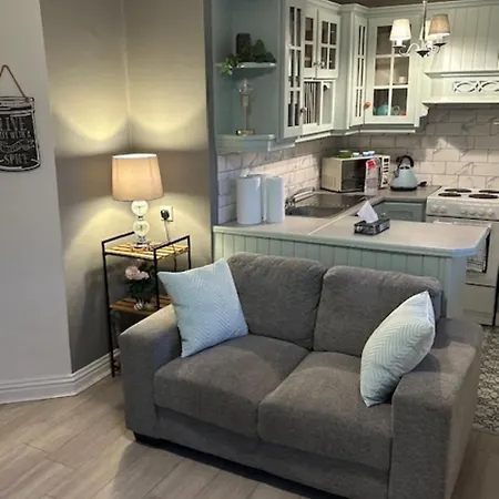 Hayden's House דירה